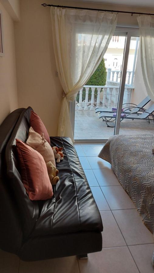 Nissi Golden Sands Holiday Apartment Free Wifi Ajía Nápa Eksteriør bilde